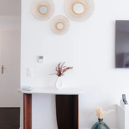 Luxueux, Neuf & Equipe A Versailles, Apartamento