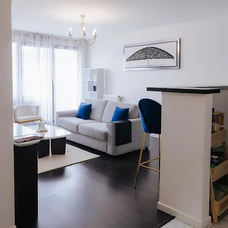 Apartamento Luxueux, Neuf & Equipe A Versailles,