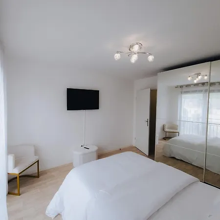 Apartamento Luxueux, Neuf & Equipe A Versailles, Saint-Cyr-lʼÉcole